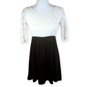 SPEECHLESS CREAM LACE & BLACK DRESS SZ.3 EUC.